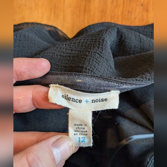 Urban Outfitters Silence & Noise backless dress - Picture 5 of 7